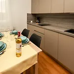 Apartments4you Apartment *