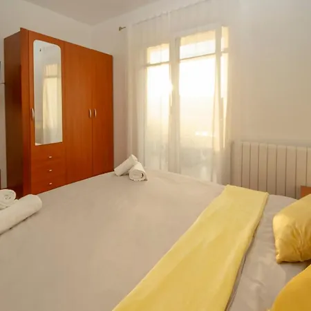 Apartments4you * Vodice