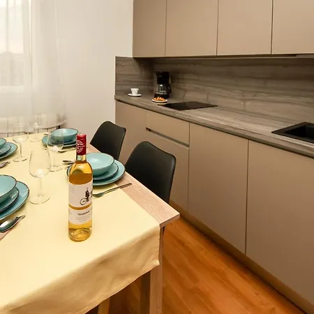 Apartments4you Lejlighed *