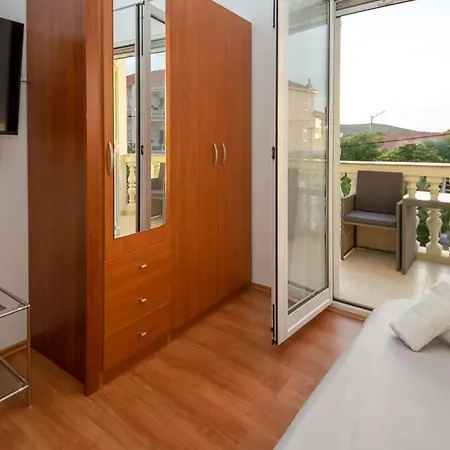 Apartman Apartments4you