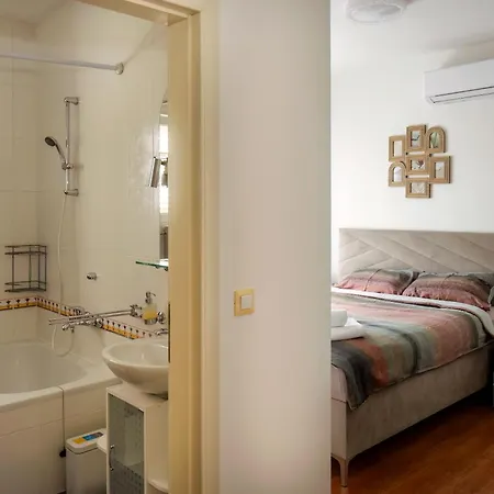 Apartments4you *