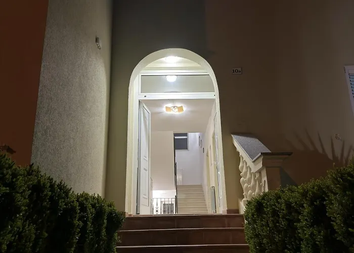 Apartments4you Apartment